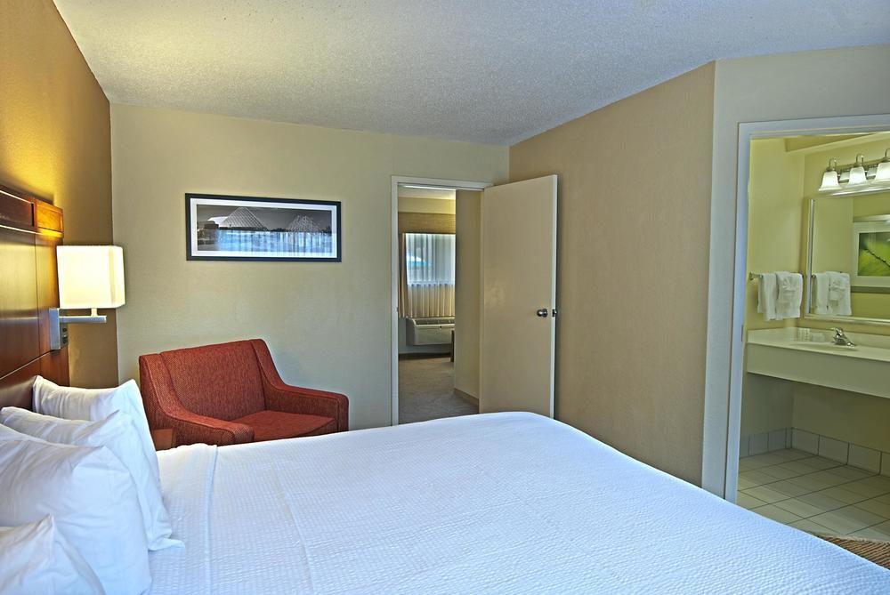 Courtyard By Marriott Orlando Lake Buena Vista At Vista Centre Dış mekan fotoğraf