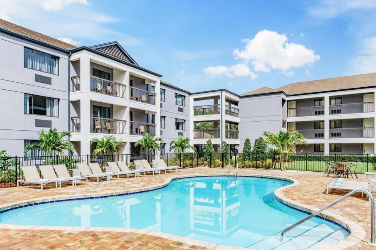 Courtyard By Marriott Orlando Lake Buena Vista At Vista Centre Dış mekan fotoğraf