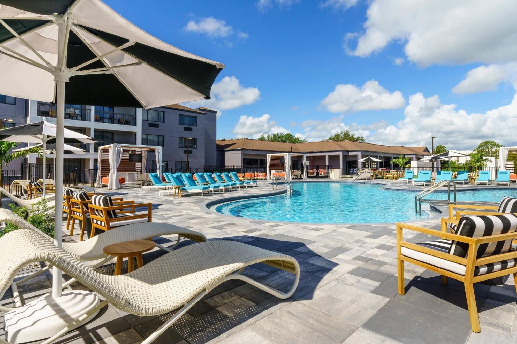 Courtyard By Marriott Orlando Lake Buena Vista At Vista Centre Dış mekan fotoğraf